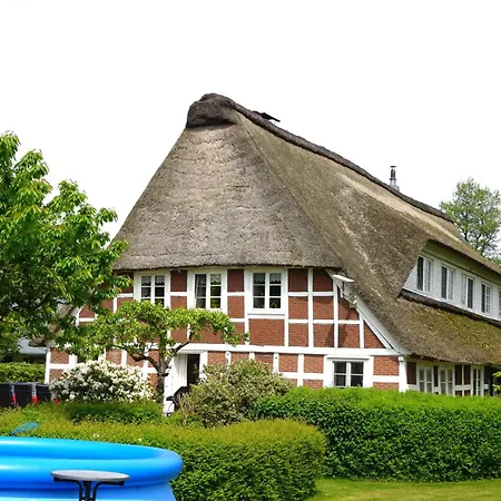 Prázdninový dům Altes Oste, Pool, & Meer, Gezeitenwandel, Haus Mit 3 & Kamin *