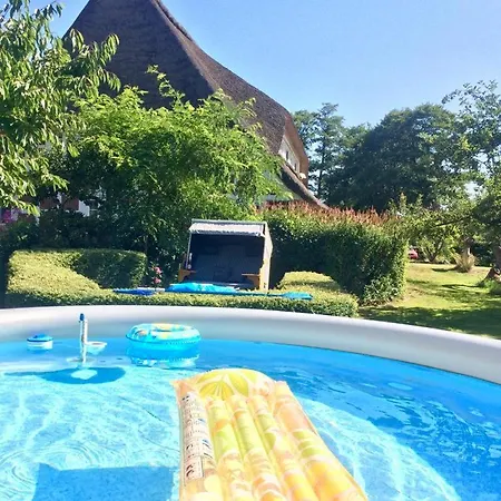 Prázdninový dům Altes Oste, Pool, & Meer, Gezeitenwandel, Haus Mit 3 & Kamin Hemmoor
